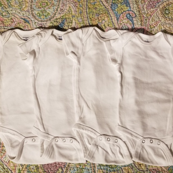 Gerber Other - Gerber Infant White Onsies Size 3-9 Month Lot of 4